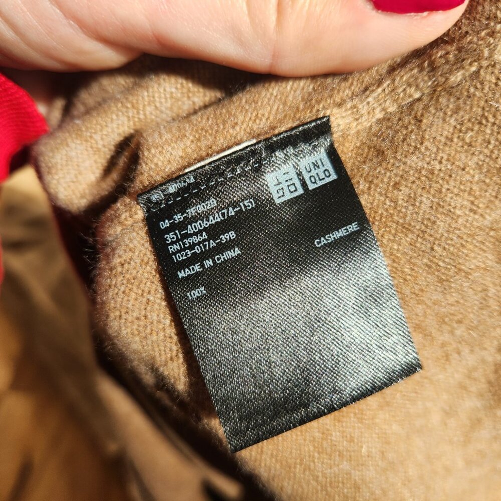 Uniqlo Men's 100% Cashmere Sweater -- Beige, Size XXL - Picture 5 of 6
